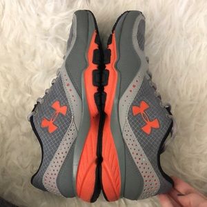 Under Armour Sneakers